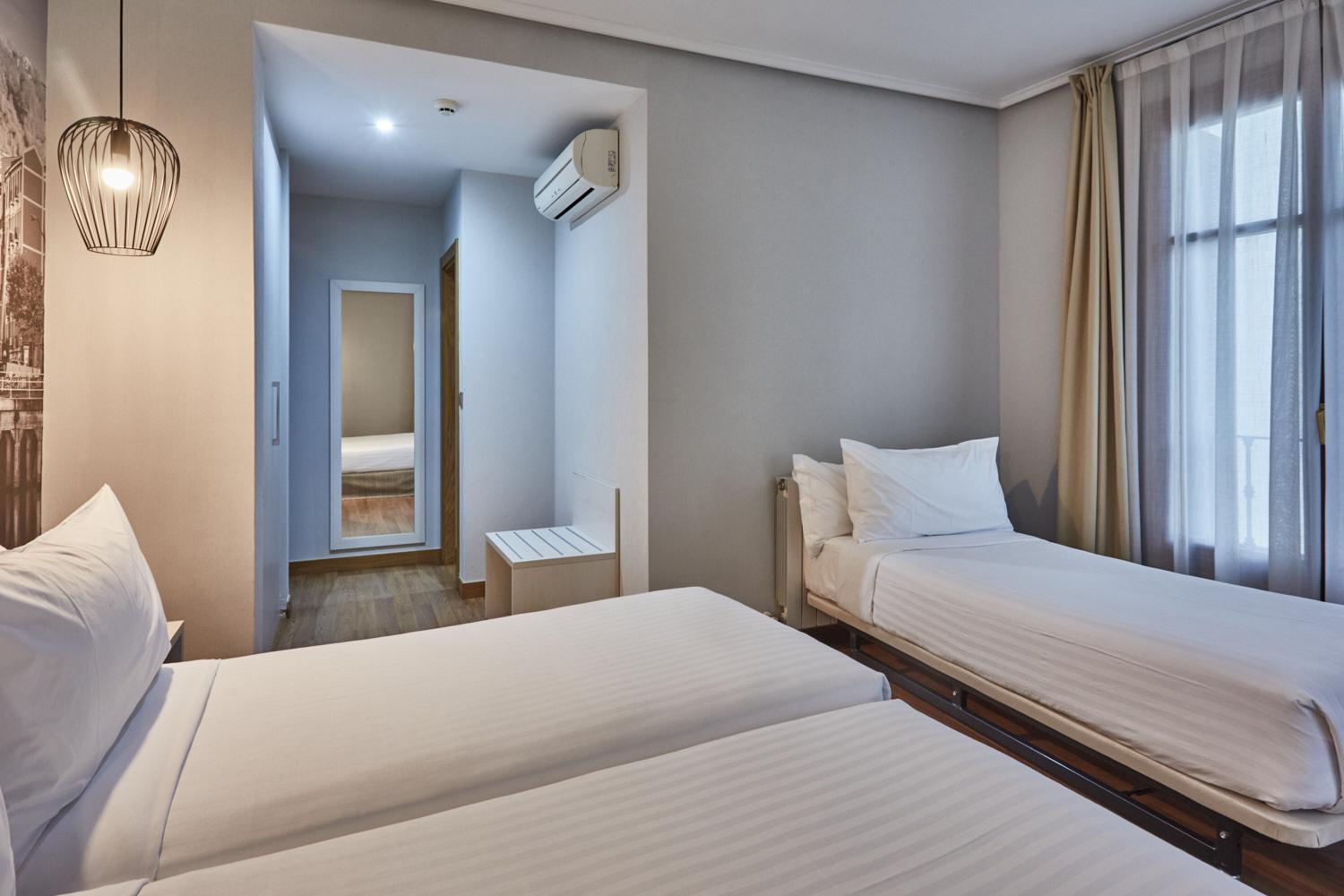 Triple Room