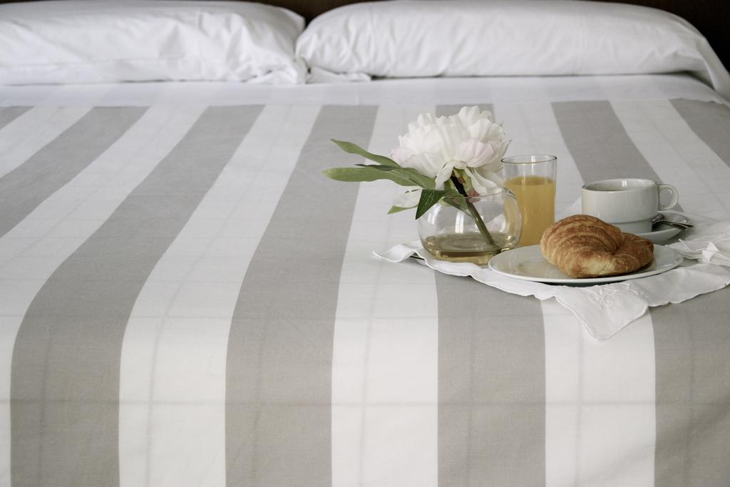 Superior Double or Twin Room,1477208542:JPEG