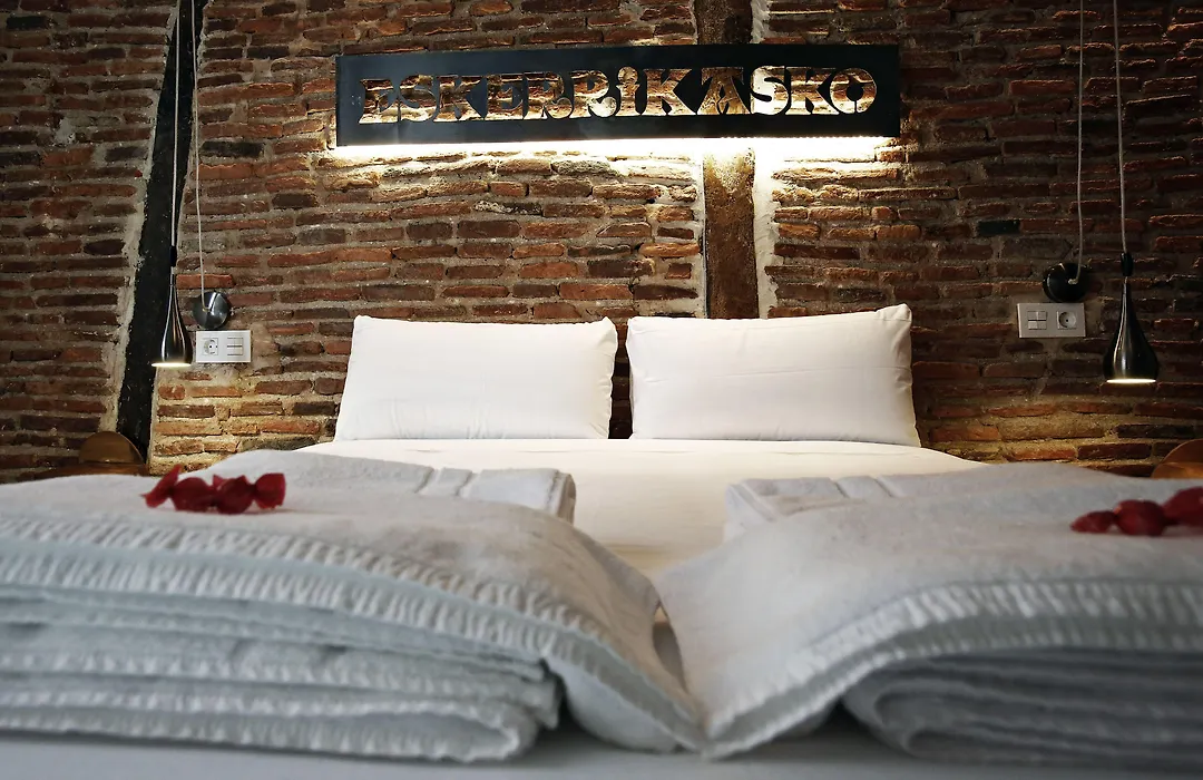 Pension Basque Boutique-1